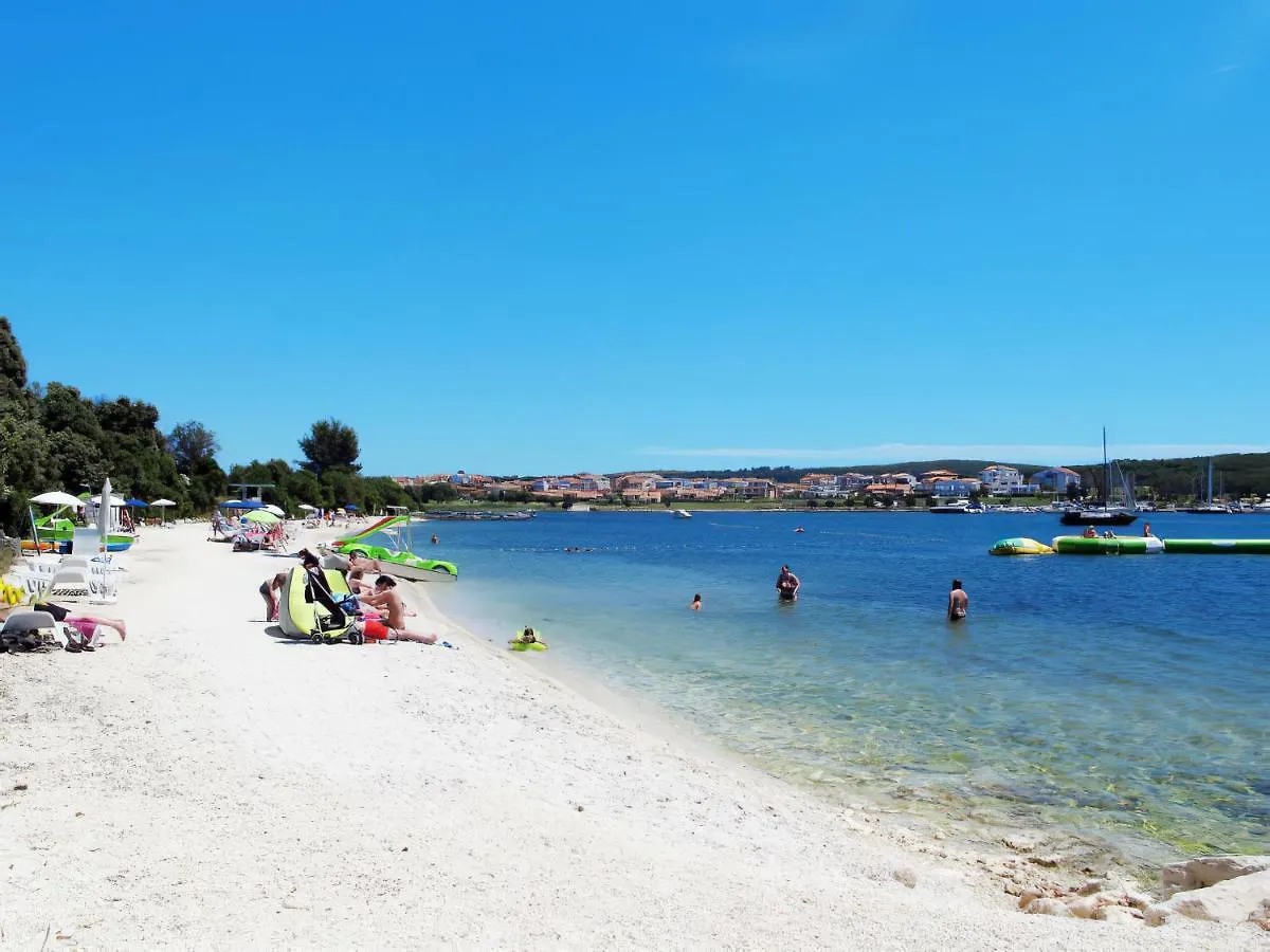 Seaside Holiday House Banjole, Pula - 21406 Croatia