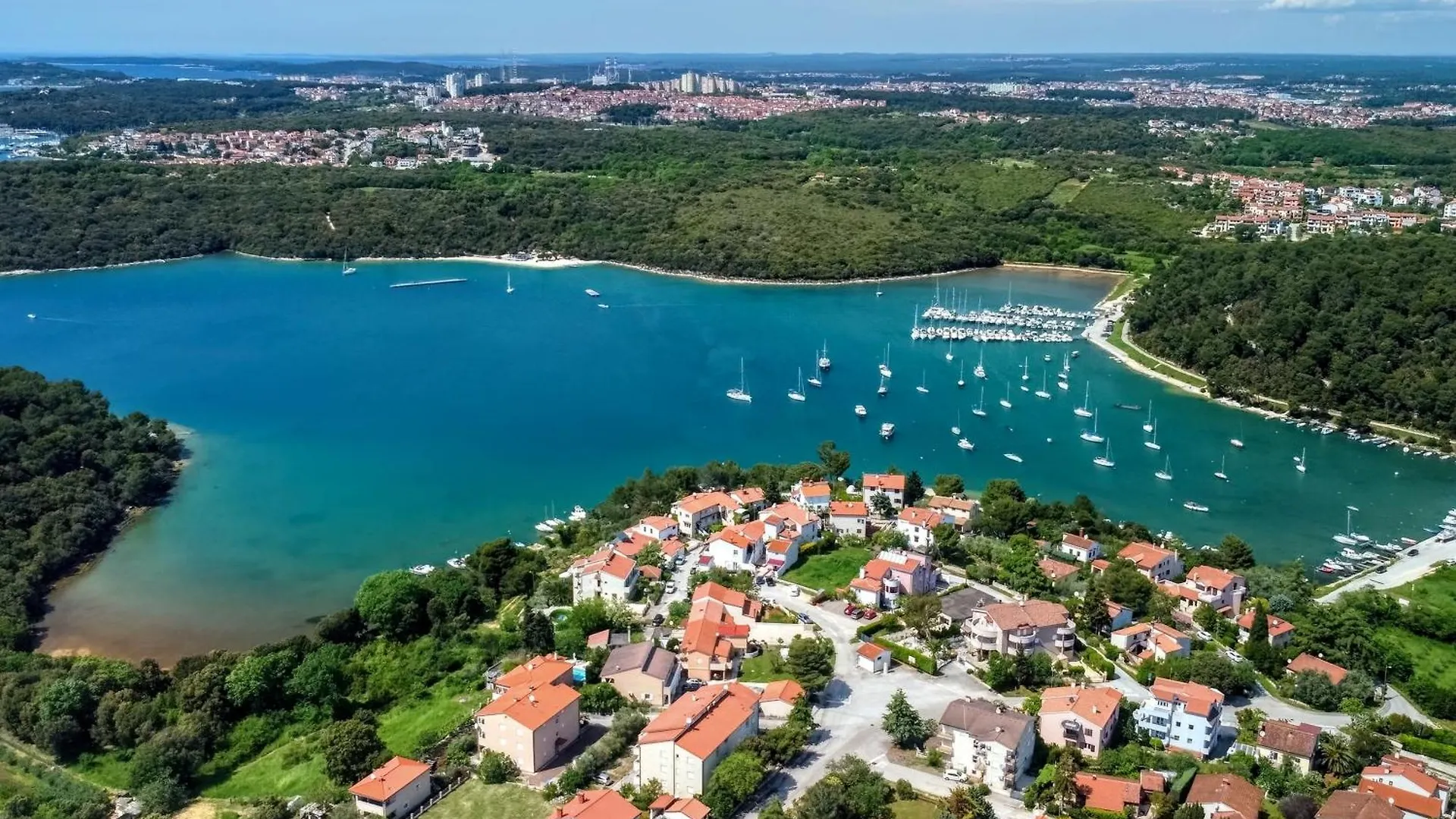 Holiday home Seaside Holiday House Banjole, Pula - 21406